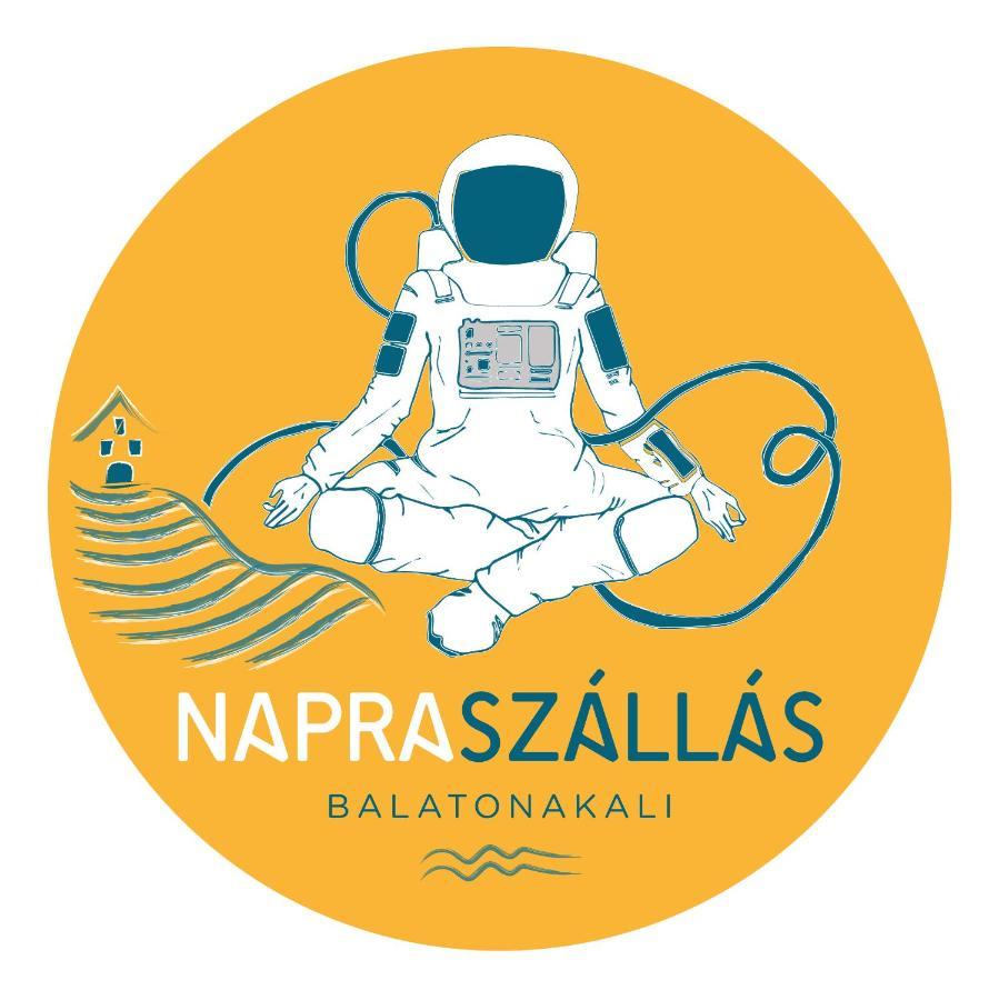 Napraszallas Vendeghaz 벌러토너컬리 외부 사진
